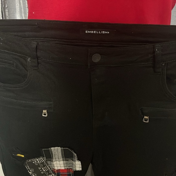 Patterned Black Ripped Jeans - Picture 4 of 5